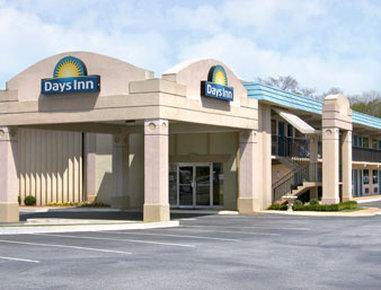 Days Inn By Wyndham Атенс Екстериор снимка