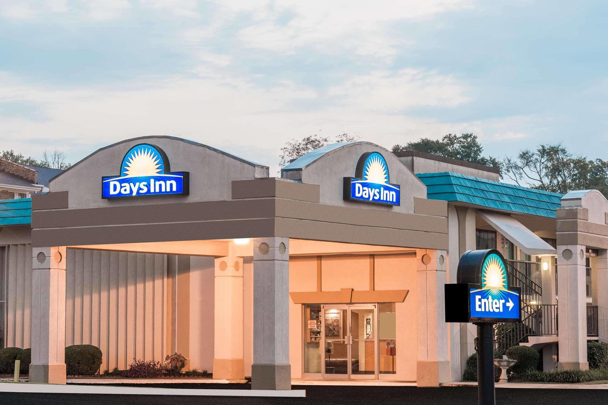 Days Inn By Wyndham Атенс Екстериор снимка